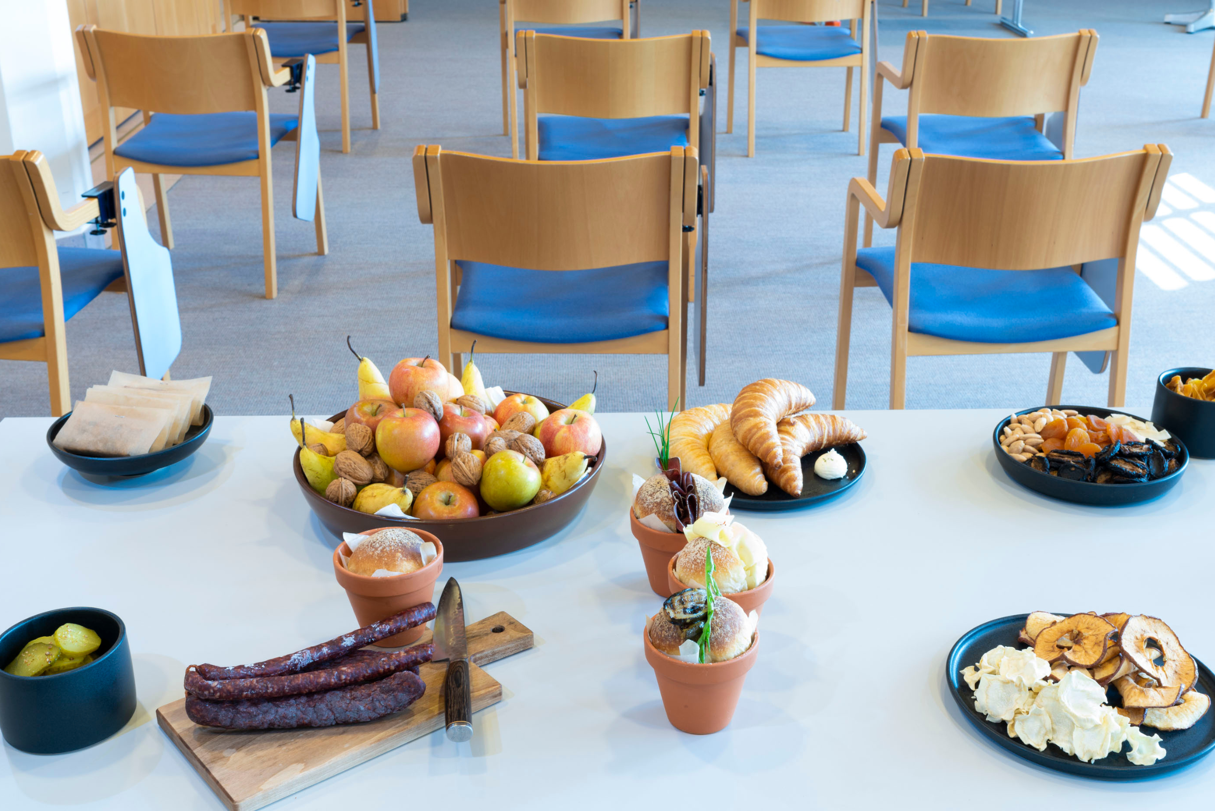 Catering für Ihr Seminar Chrischona Berg - Kaffeepause mit abwechslungsreicher Auswahl