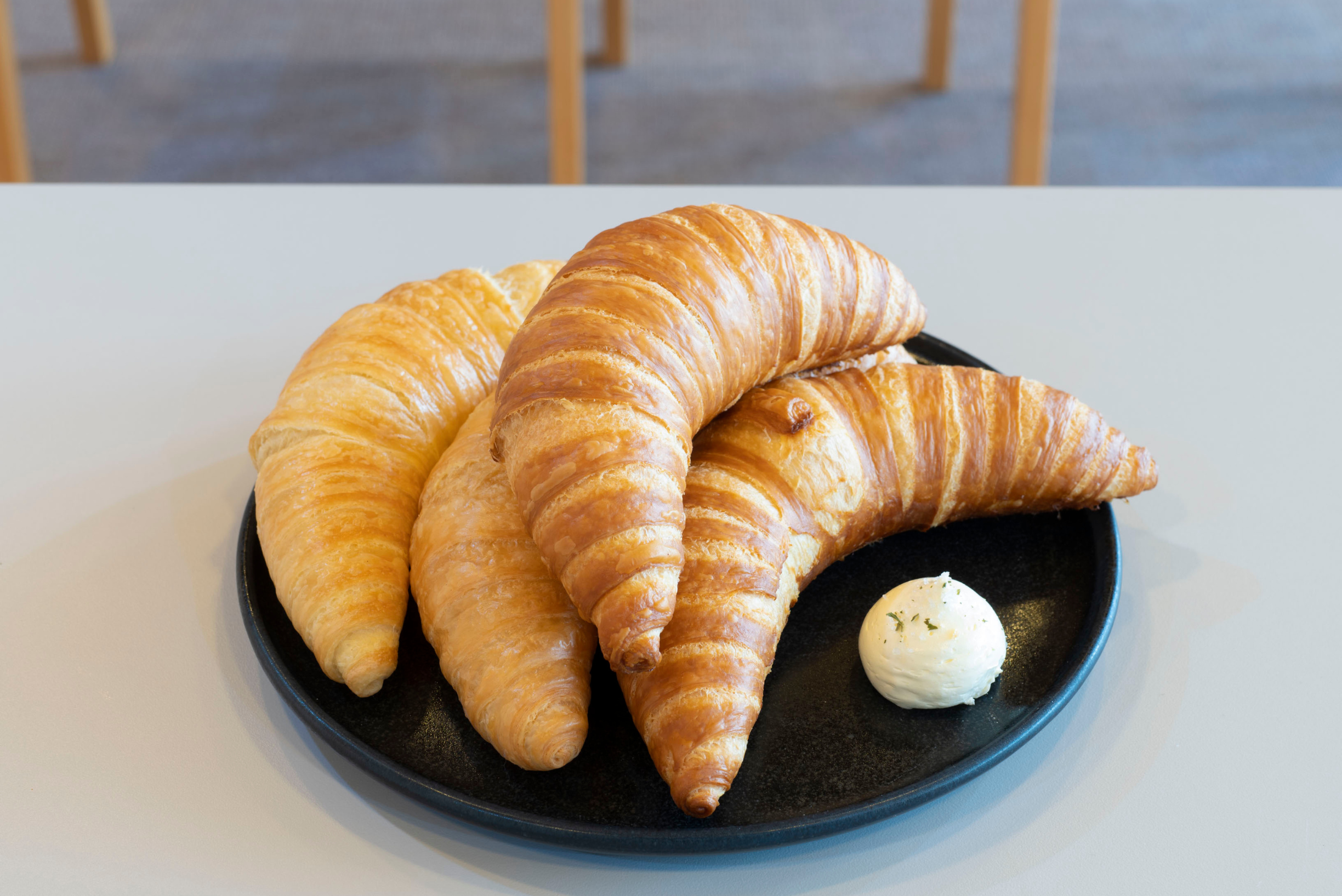 Catering für Ihr Seminar Chrischona Berg - Kaffeepause mit Gipfeli